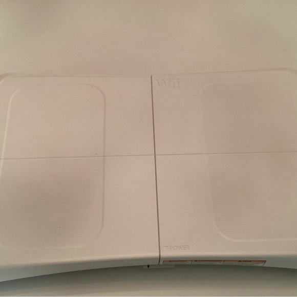 Nintendo Wii Fit Balance Board + Game + Remote | Clean & Tested | Fitness Bundle - Picture 1 of 5